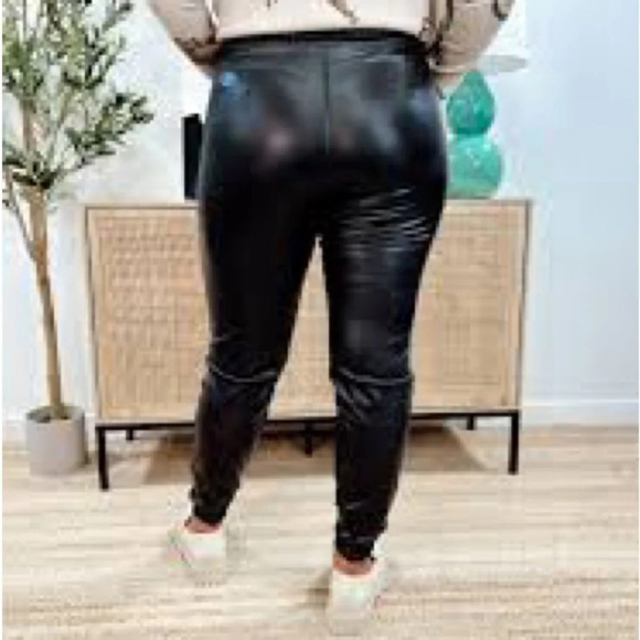 Spanx Leather-Like Jogger Pants in Black - Size Medium - Picture 2 of 10